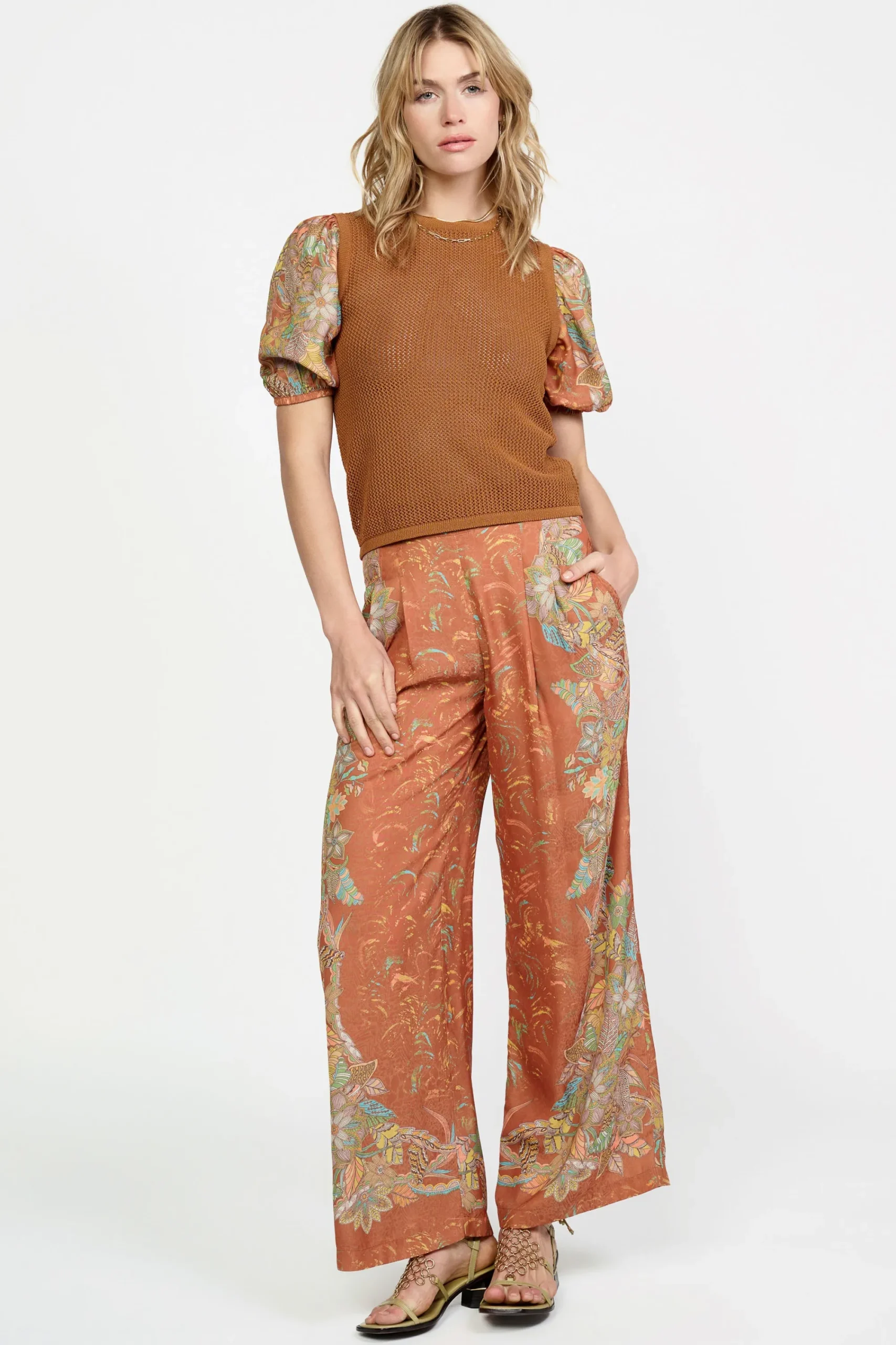 Current Air Short Sleeve Tops | Sweaters-Contrast Sleeve Retro Knit Top BROWN