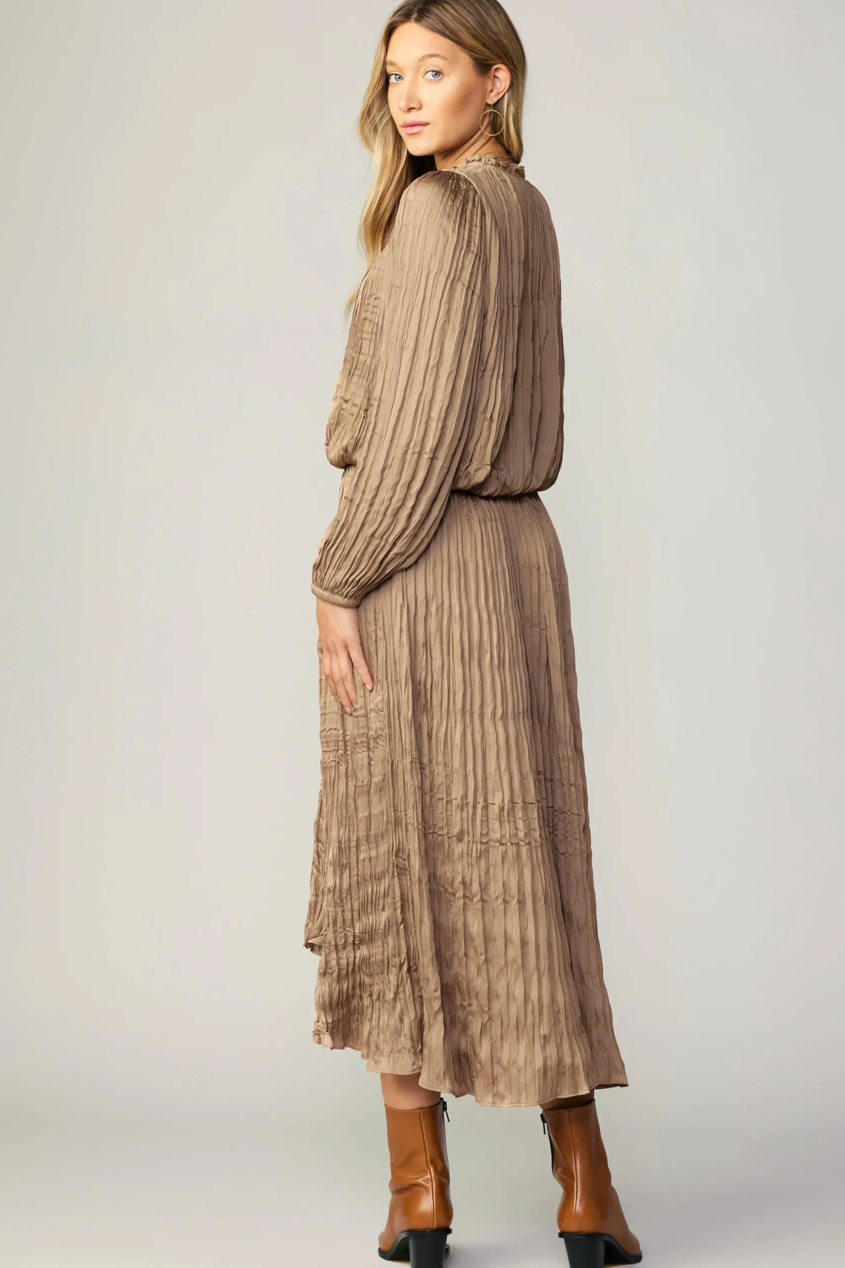 Current Air Long Sleeve Tops-Crinkle Plisse Blouse LATTE