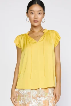 Current Air Sleeveless Tops | Short Sleeve Tops-Margot Pleated Sleeve Blouse SUNNYYELLOW