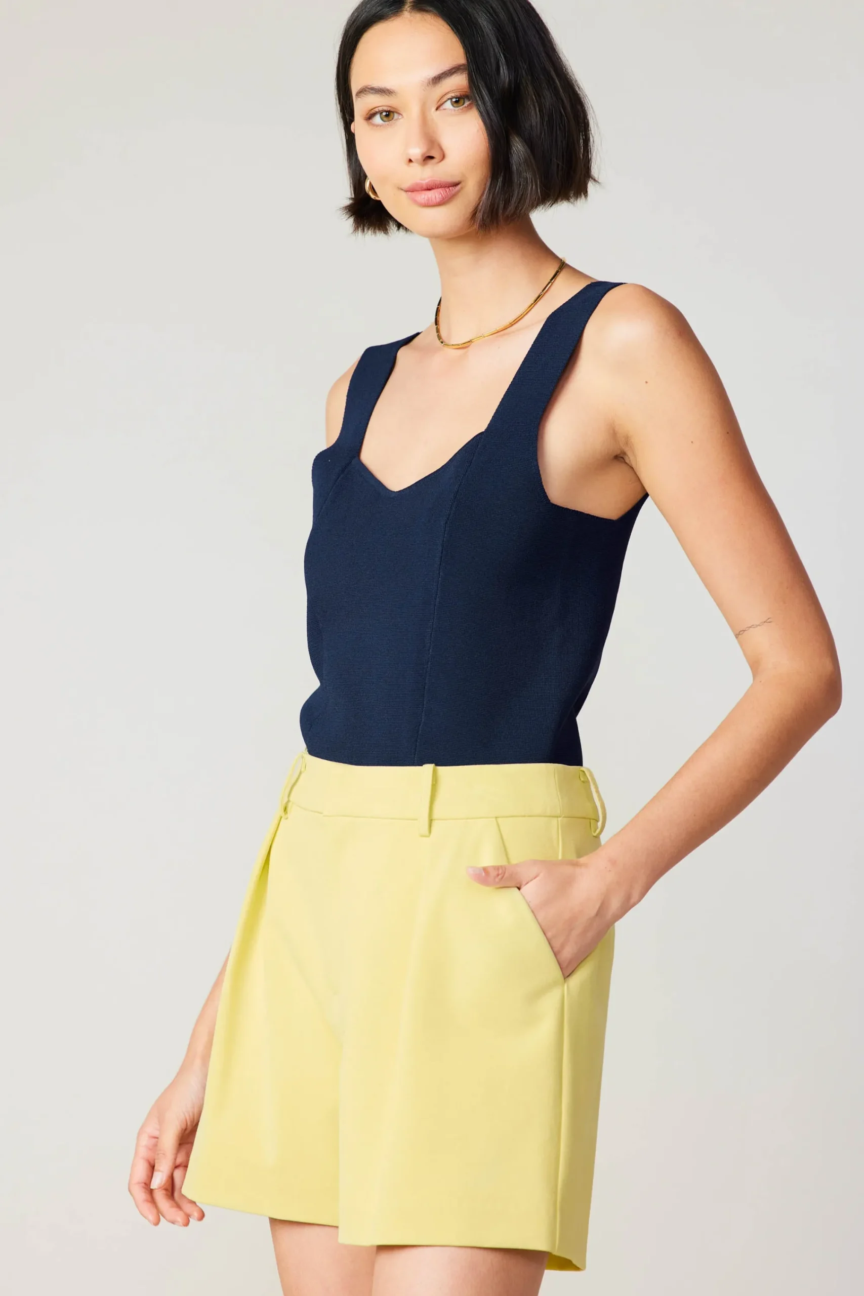 Current Air Pants-Pintucked Shorts LEMON