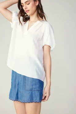 Current Air Short Sleeve Tops-Split Neckline Top WHITE